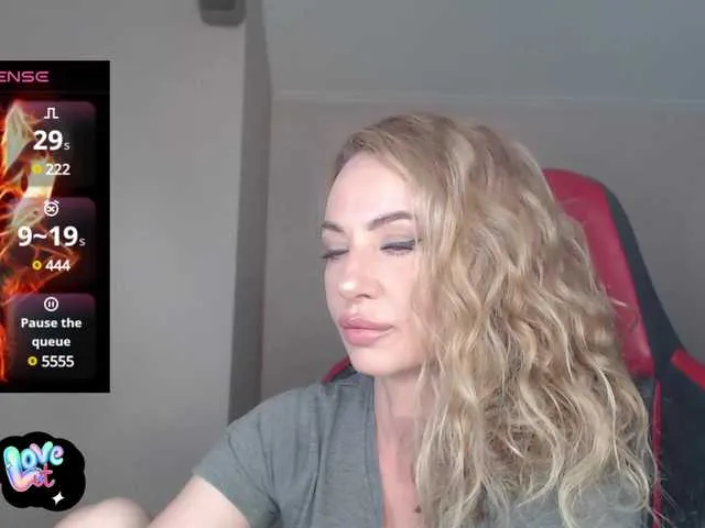SusyBlair – webcam model profile photo Image 6