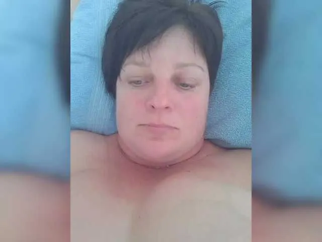 SashaVaughn – webcam model profile photo Image 14