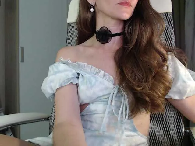 MiaTonyy – webcam model profile photo Image 3