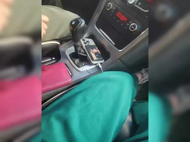 gravebabyxo – webcam model profile photo Image 2