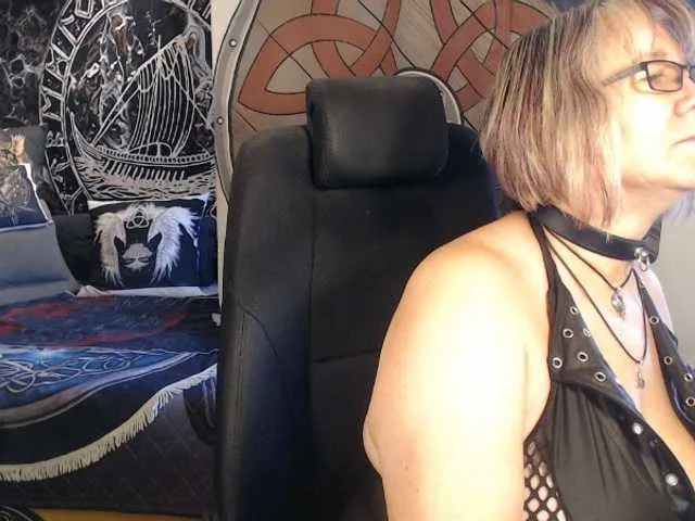 bunny_blonde – webcam model profile photo Image 7