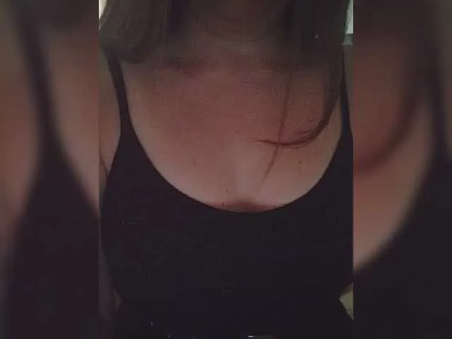 Loli_Belle – webcam model profile photo Image 4