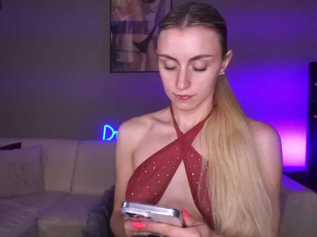 SummerElli – webcam model profile photo Image 5
