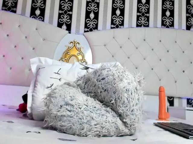 AureliyXXX – webcam model profile photo Image 15