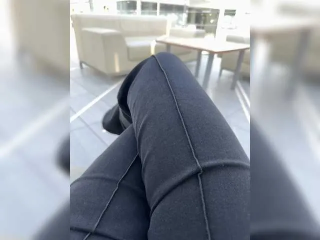 sofiephoenix – webcam model profile photo Image 2