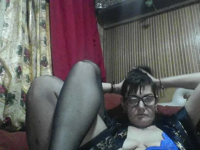 ManelikBlondee – webcam model profile photo Image 4