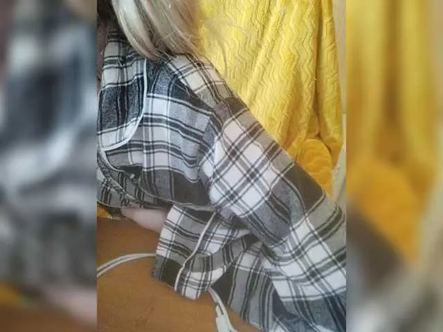 Paratrax – webcam model profile photo Image 11