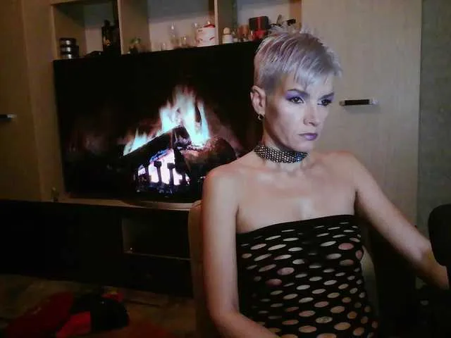 Angelina-1-7 – webcam model profile photo Image 5