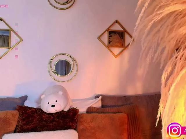 BrookeBratXO – webcam model profile photo Image 14