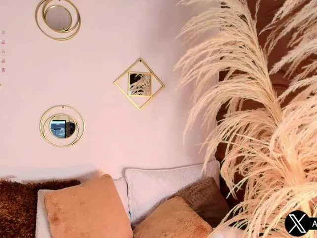 BrookeBratXO – webcam model profile photo Image 2