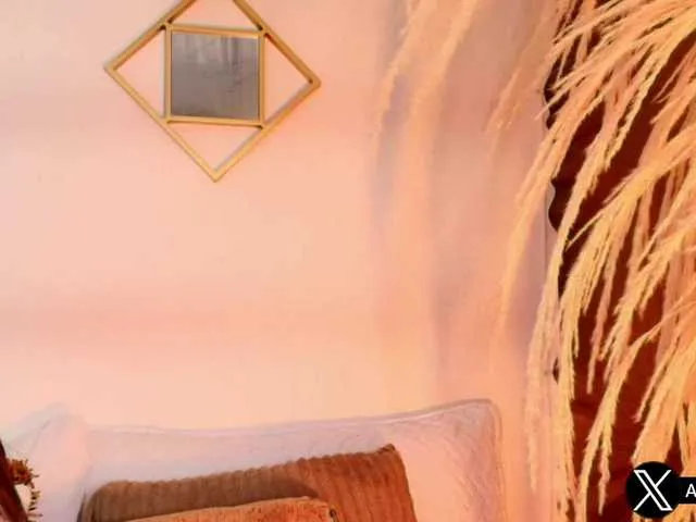 BrookeBratXO – webcam model profile photo Image 7