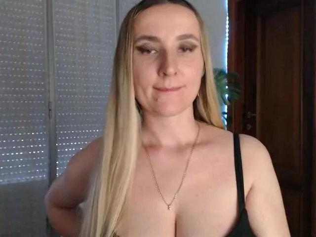 NoahCollins – webcam model profile photo Image 10