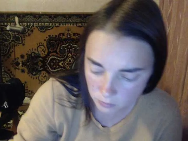 KateDivineUK – webcam model profile photo Image 15