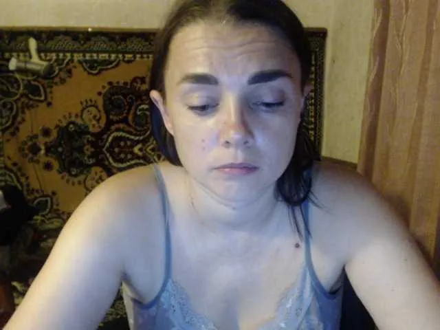 KateDivineUK – webcam model profile photo Image 6