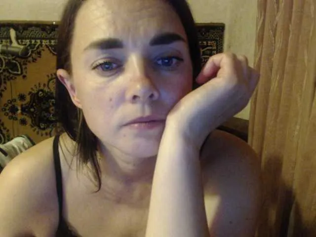 KateDivineUK – webcam model profile photo Image 9