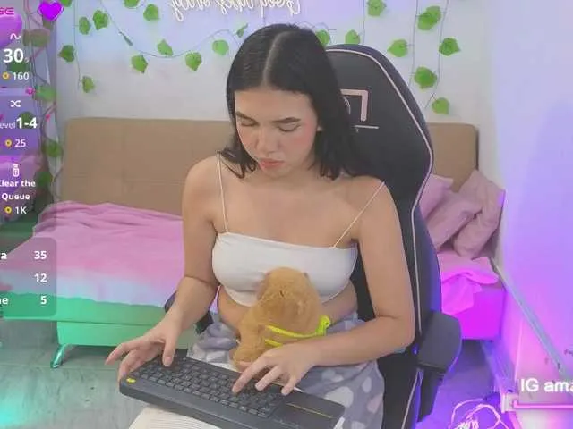 ThaliiaDuran – webcam model profile photo Image 2