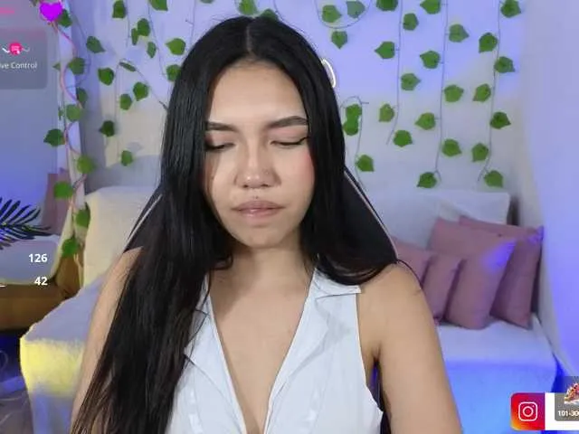 ThaliiaDuran – webcam model profile photo Image 4