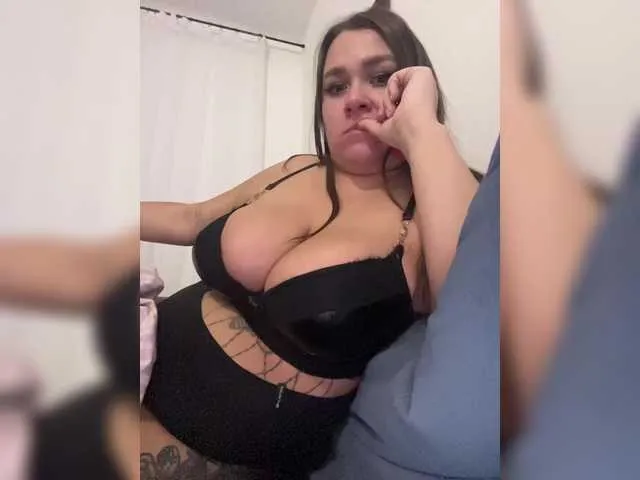 British_EmJess – webcam model profile photo Image 8