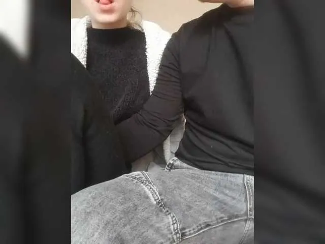 TenderLora – webcam model profile photo Image 5