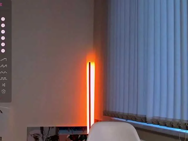 Milforja – webcam model profile photo Image 2