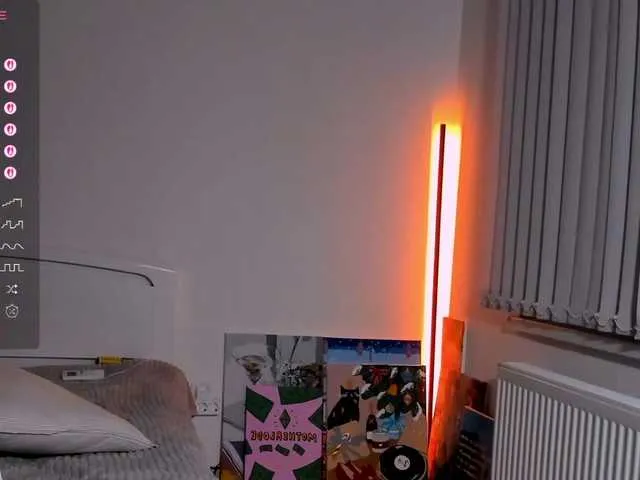 Milforja – webcam model profile photo Image 8