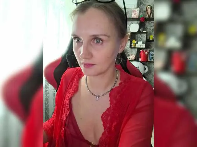 MistressLouUK – webcam model profile photo Image 18