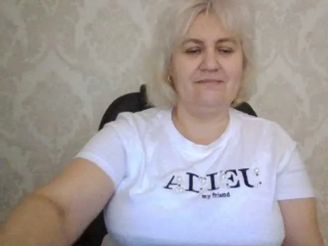 AngelaFamez – webcam model profile photo