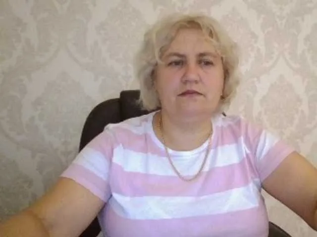 LorrySkye – webcam model profile photo Image 7