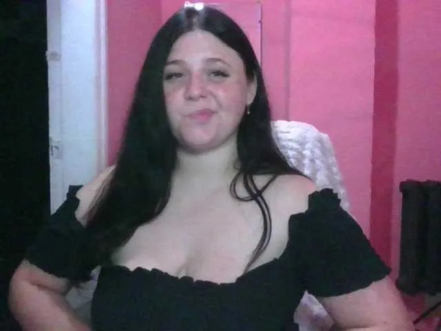 KateDivineUK – webcam model profile photo Image 18