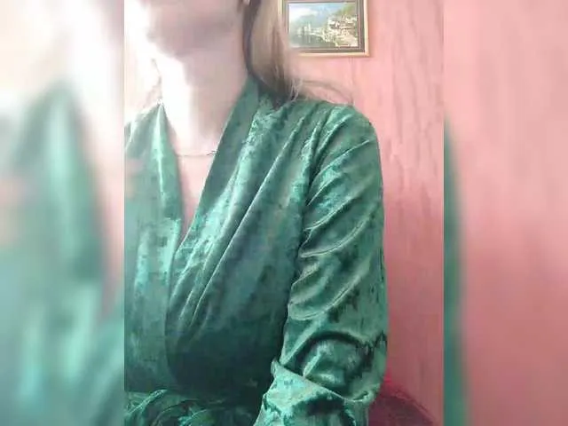 GlamGran – webcam model profile photo Image 4