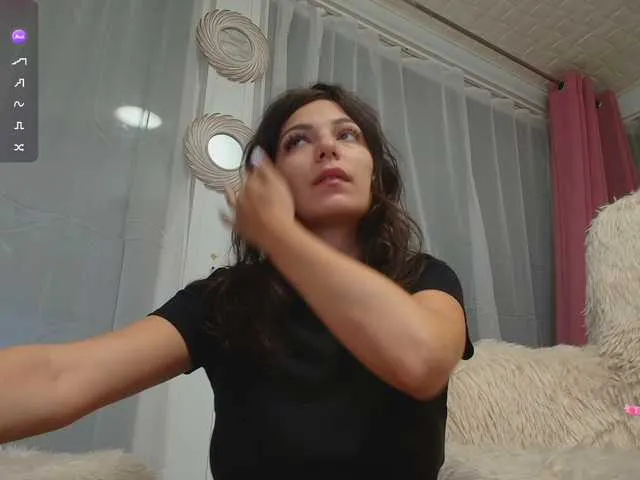 KedraLuv – webcam model profile photo Image 13