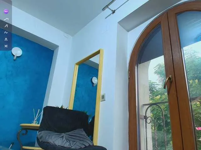 KedraLuv – webcam model profile photo Image 2