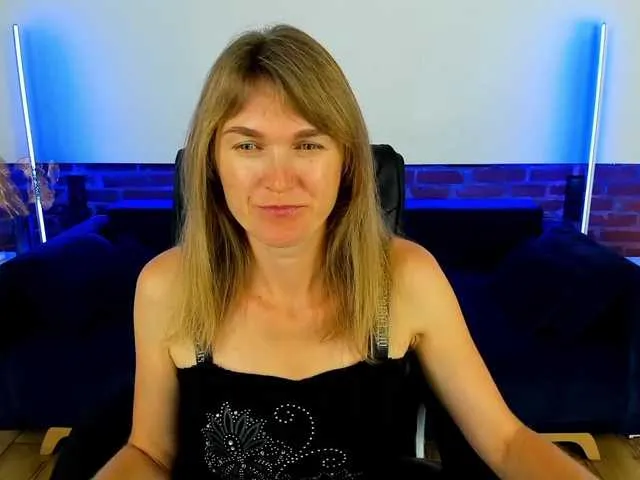 Bellaseductra – webcam model profile photo Image 2