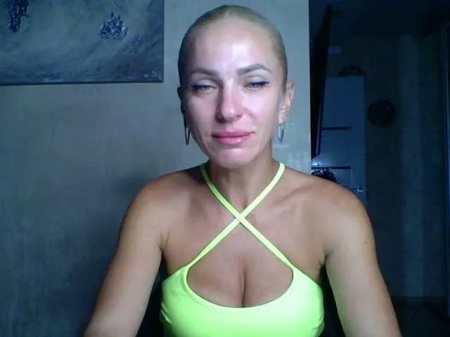 SofiaSins – webcam model profile photo Image 12