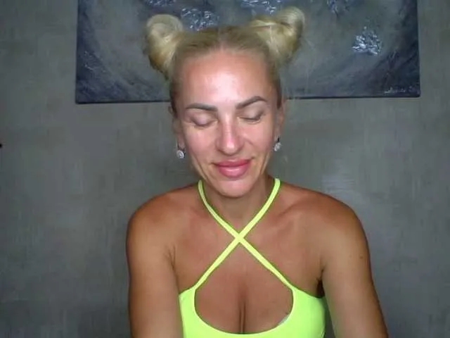 SofiaSins – webcam model profile photo Image 6