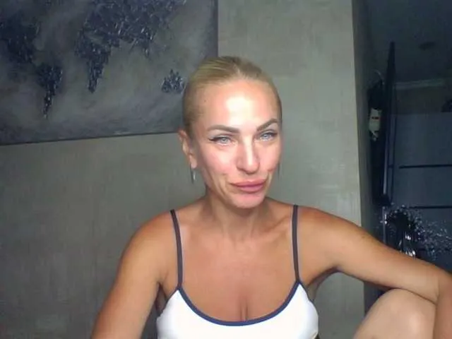 SofiaSins – webcam model profile photo Image 7