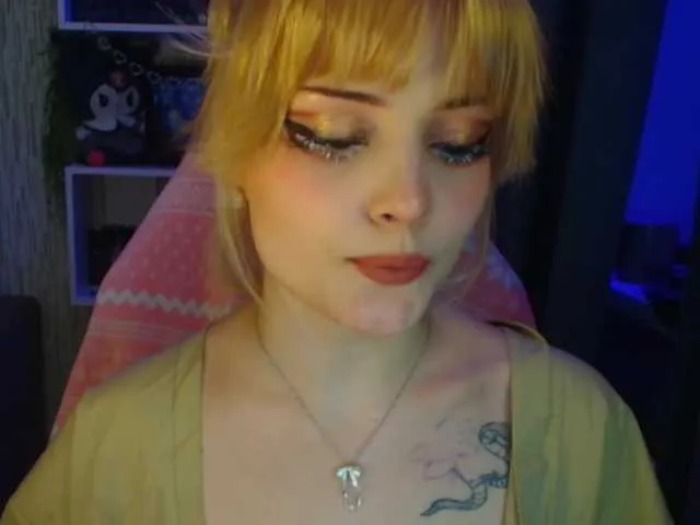 KateDivineUK – webcam model profile photo Image 11