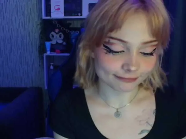 KateDivineUK – webcam model profile photo Image 8