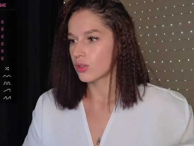 blondeambitionnn – webcam model profile photo Image 12