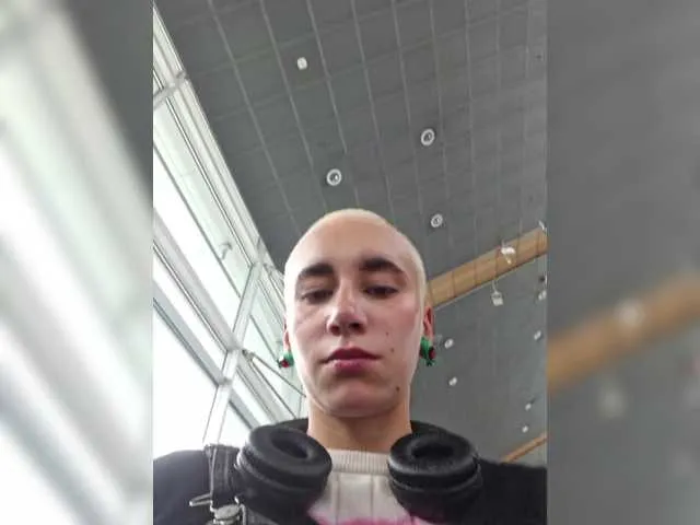 TyleneBuck – webcam model profile photo Image 14