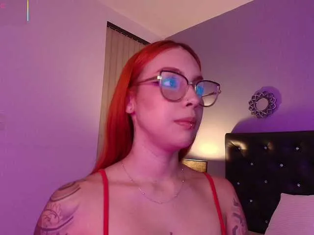 Jenifersplaypen – webcam model profile photo Image 12