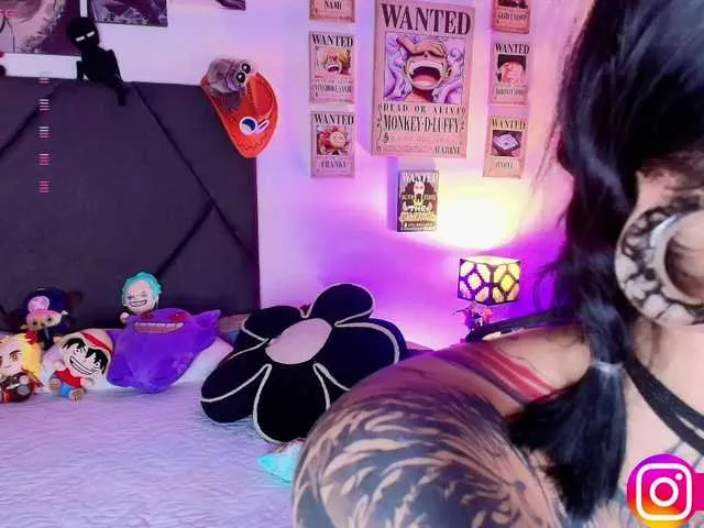 MarilynRainbow – webcam model profile photo Image 8