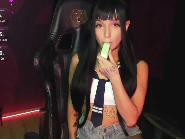 AshMila Image 17