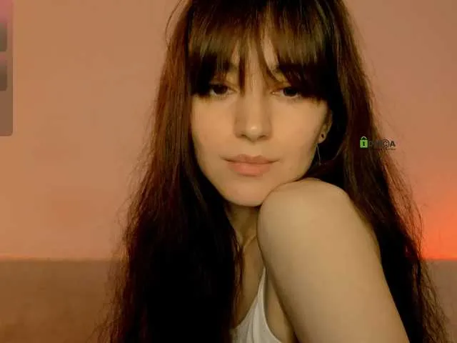 British_EmJess – webcam model profile photo Image 11