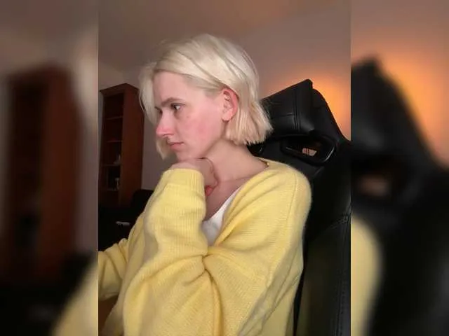 SusyBlair – webcam model profile photo Image 19