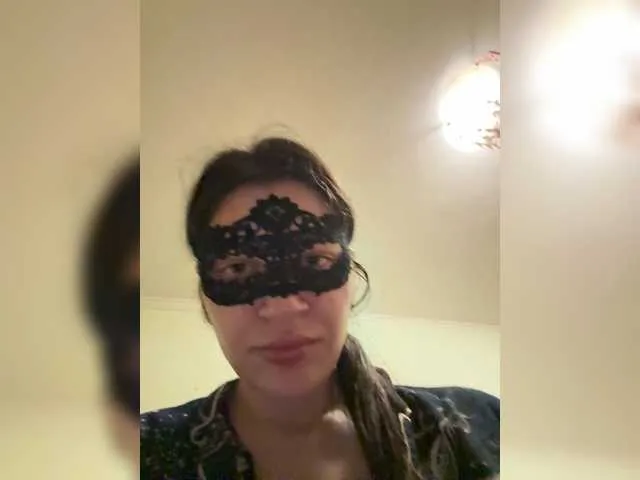 Irinchi – webcam model profile photo Image 6