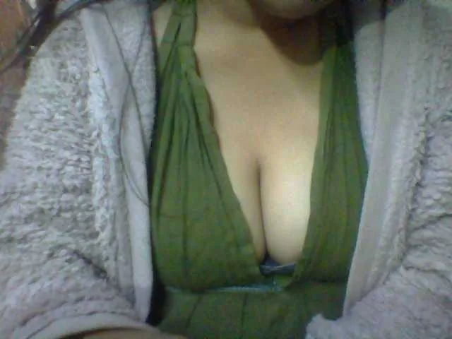 LizzieGreyX – webcam model profile photo Image 2