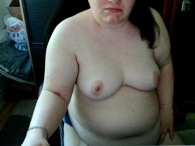 Sarawhitee – webcam model profile photo Image 2