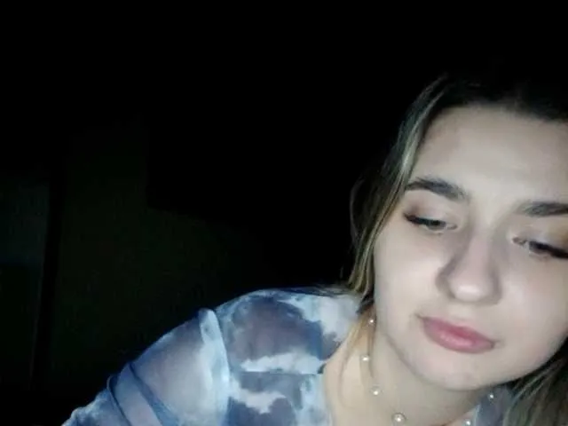 SusyBlair – webcam model profile photo Image 14