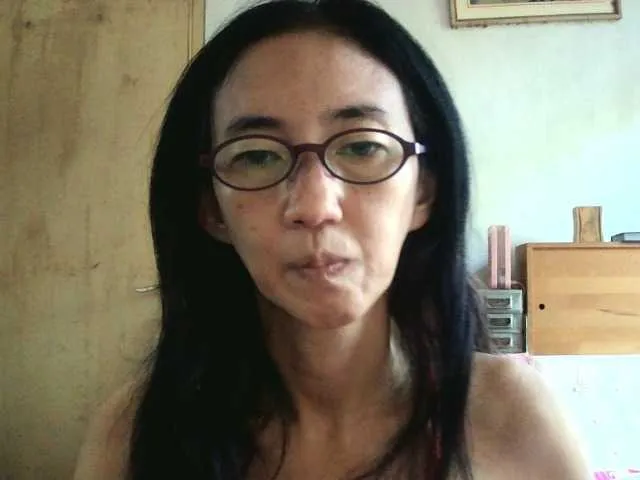 RoseCoxxx – webcam model profile photo Image 13